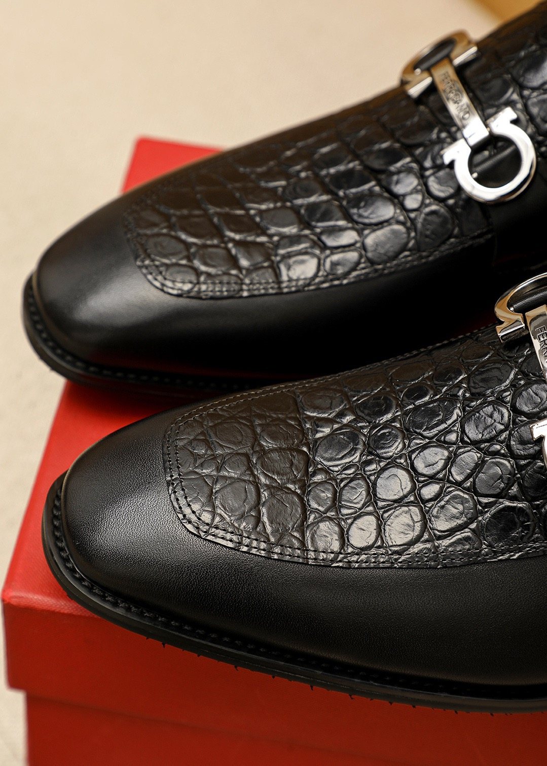 Ferragamo Black Embossed Leather Buckle Loafers