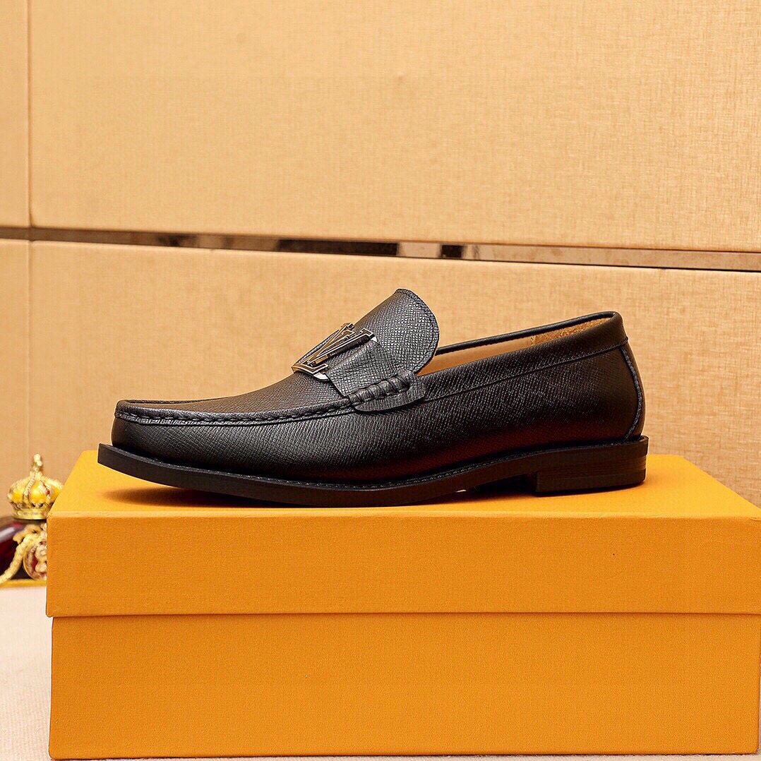 Louis Vuitton Black Leather Hardware Loafers - Rubber Outsole