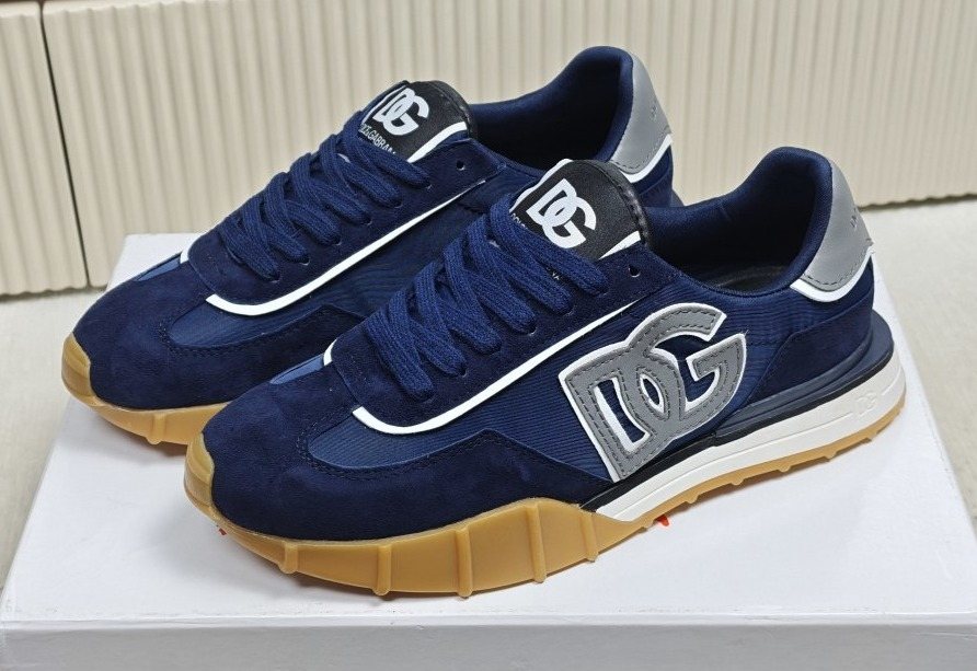 Dolce & Gabbana Navy Lace-Up Sneakers