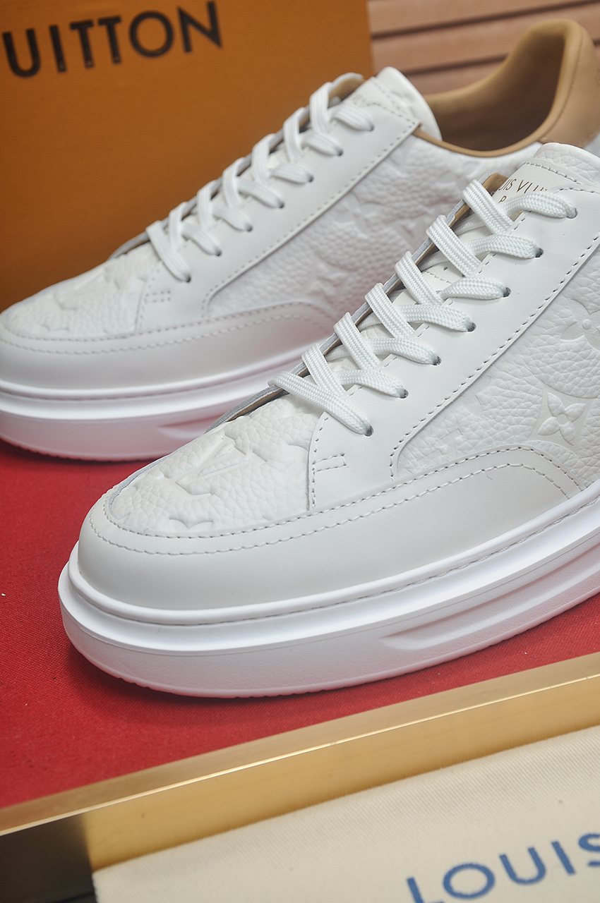 Louis Vuitton Men's White Low-Top Sneakers