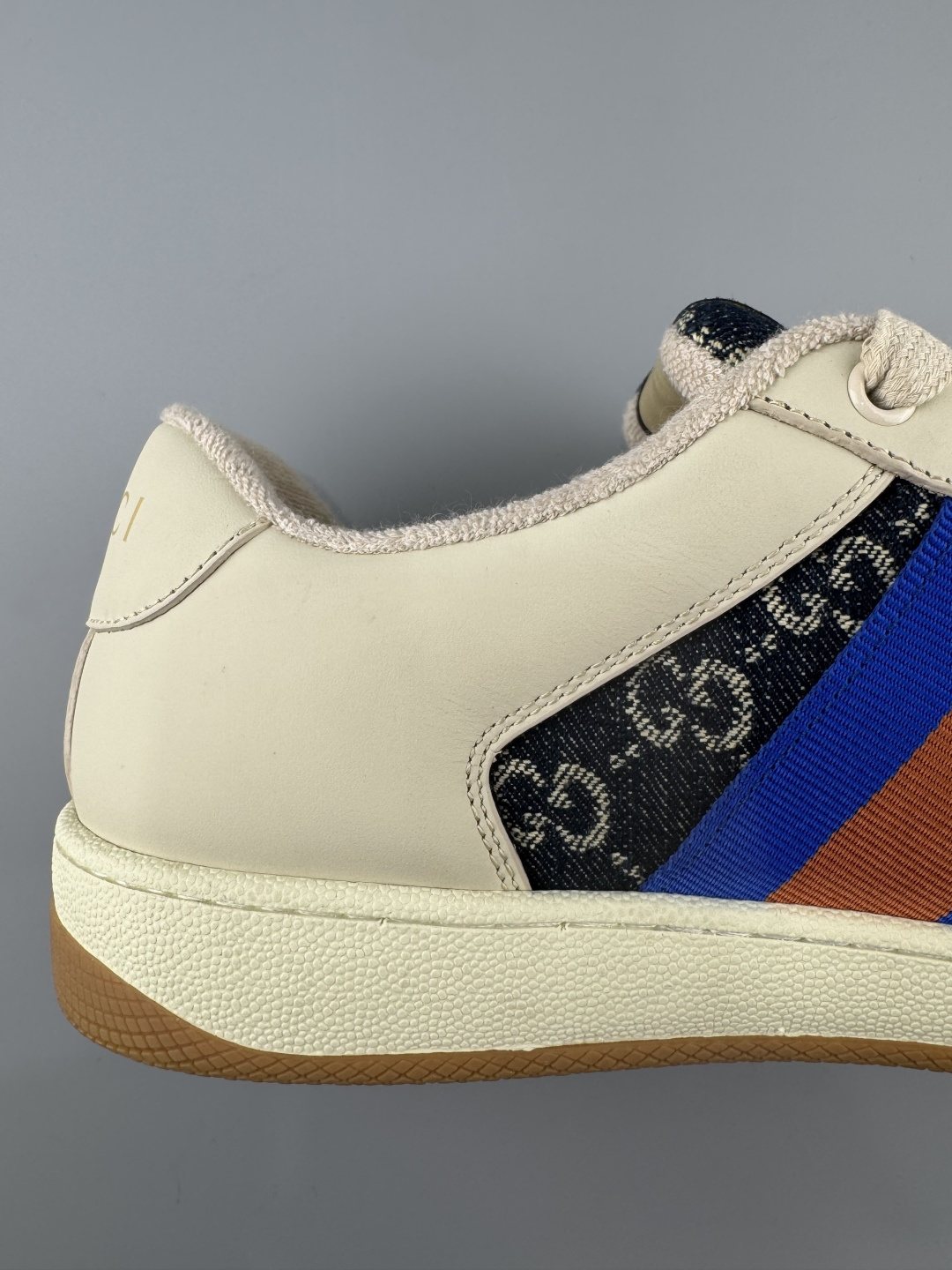 Gucci Cream Stripe Low-Top Sneakers