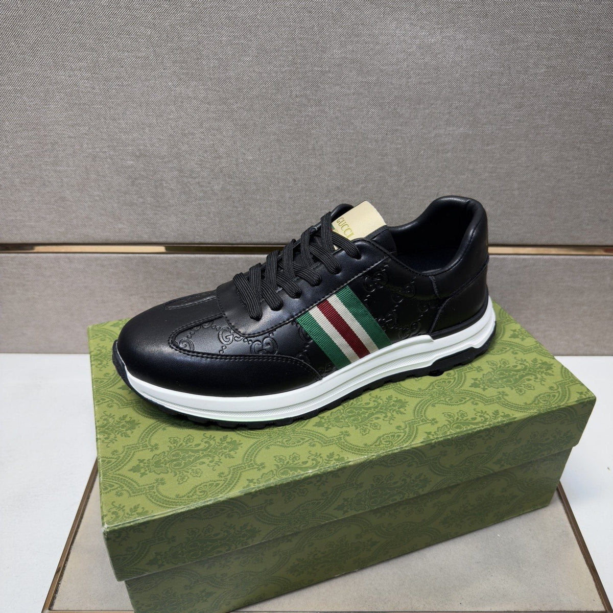 Gucci Men's Striped Low-Top Sneakers