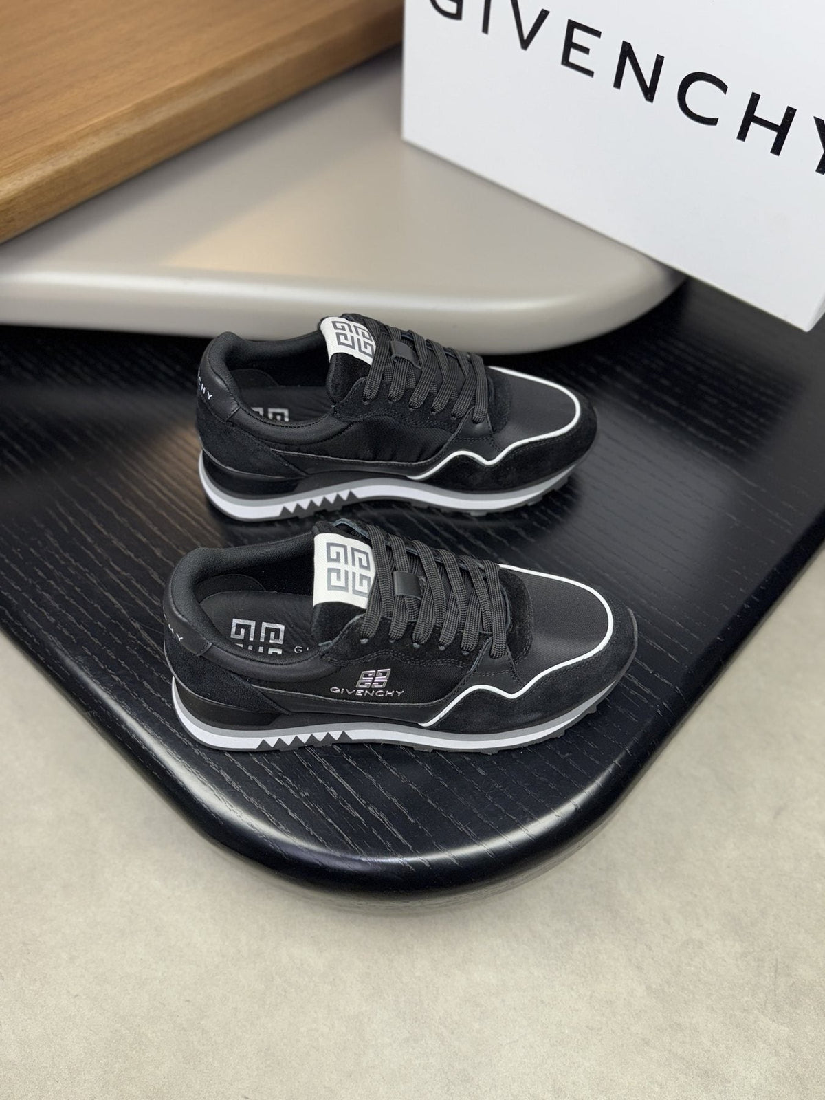 Givenchy Contrast-Trim Lace-Up Sneakers